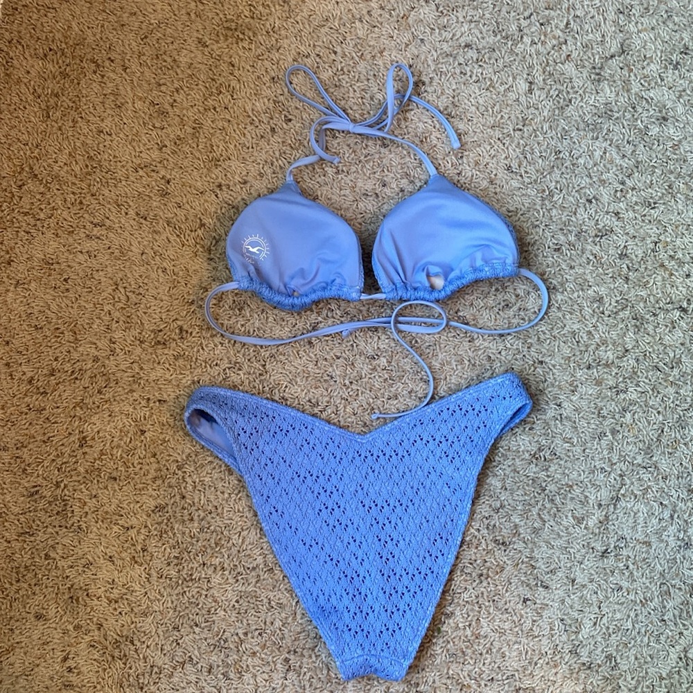 Hollister Bikini - Picture 3 of 3